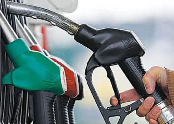 Govt to Hike Windfall Tax on Domestic Crude Oil by Rs 300/Tonne to Rs 4,900/Tonne