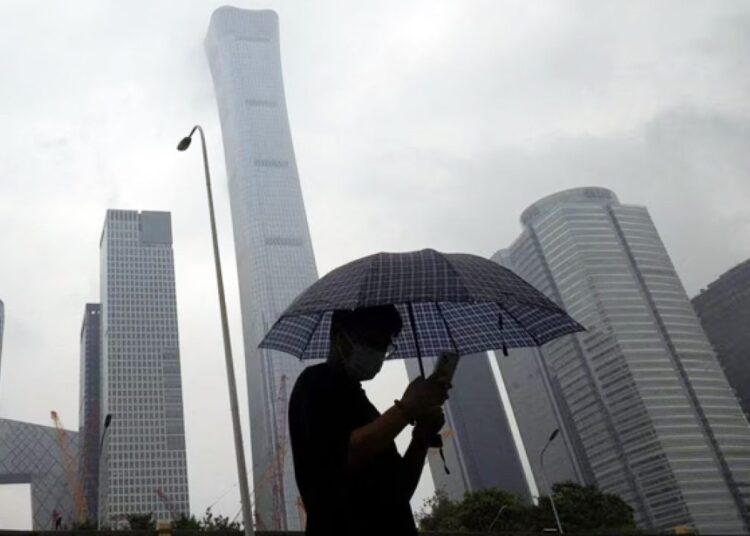 Foreign Direct Investment into China Plummets to 23-Year Low